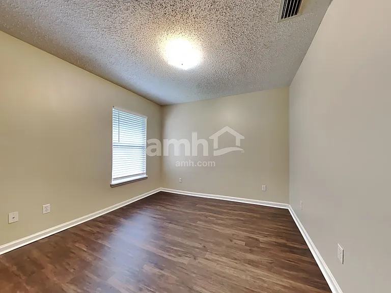 209 Fort Milton Dr — Photo 14