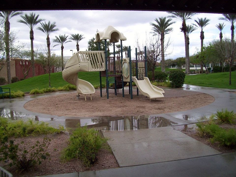 2nd image of 1835 W Citrus Way