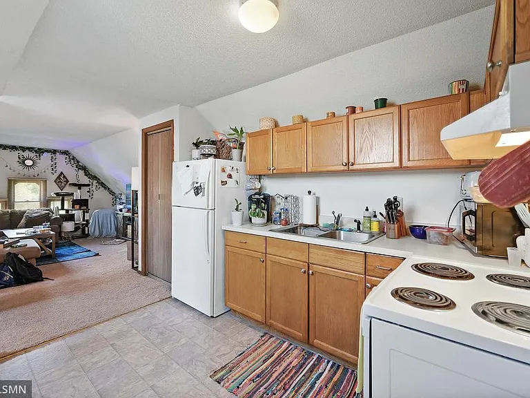 584 Selby Ave #3 — Photo 6