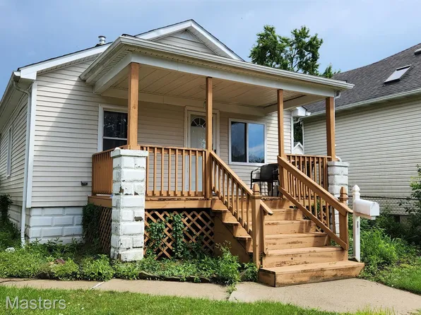 2911 5th St, Trenton, MI 48183