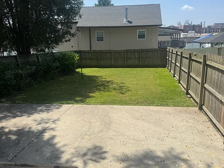 20-22 E Center St — Photo 4