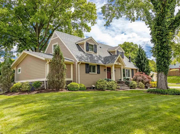 388 Kenmore St, Morgantown, WV 26505