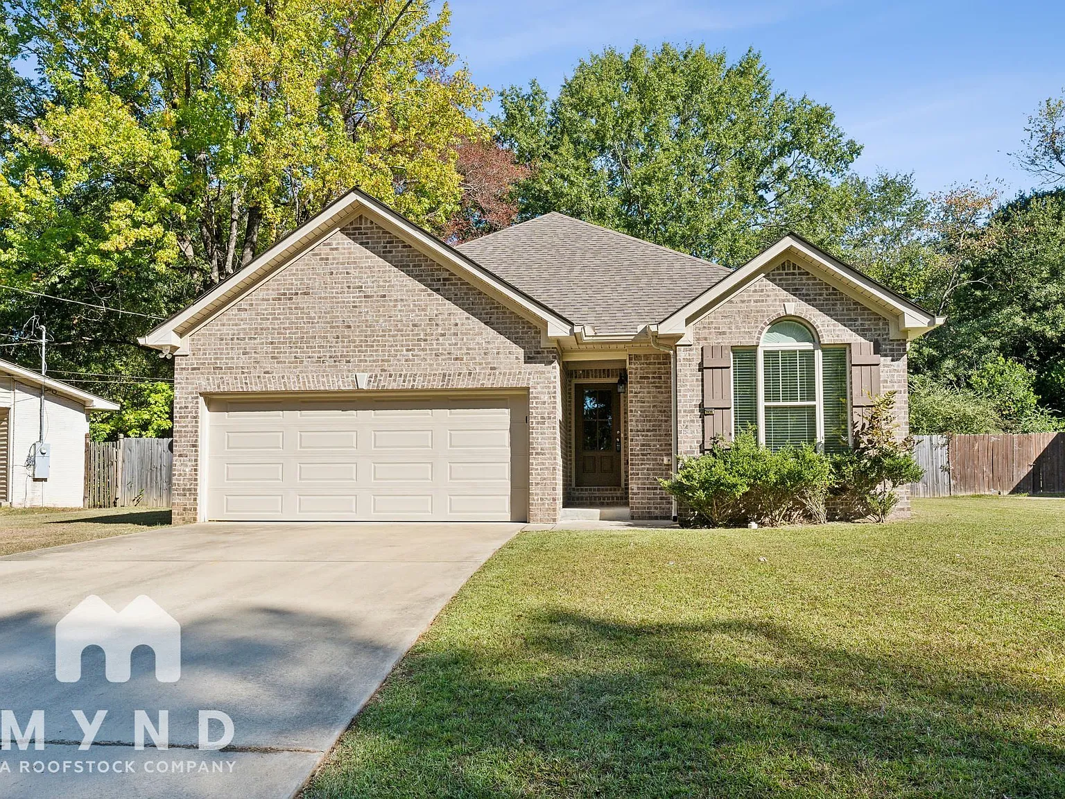 3 bed, 2.0 bath, 1540 sqft, $1,695 — Photo 1