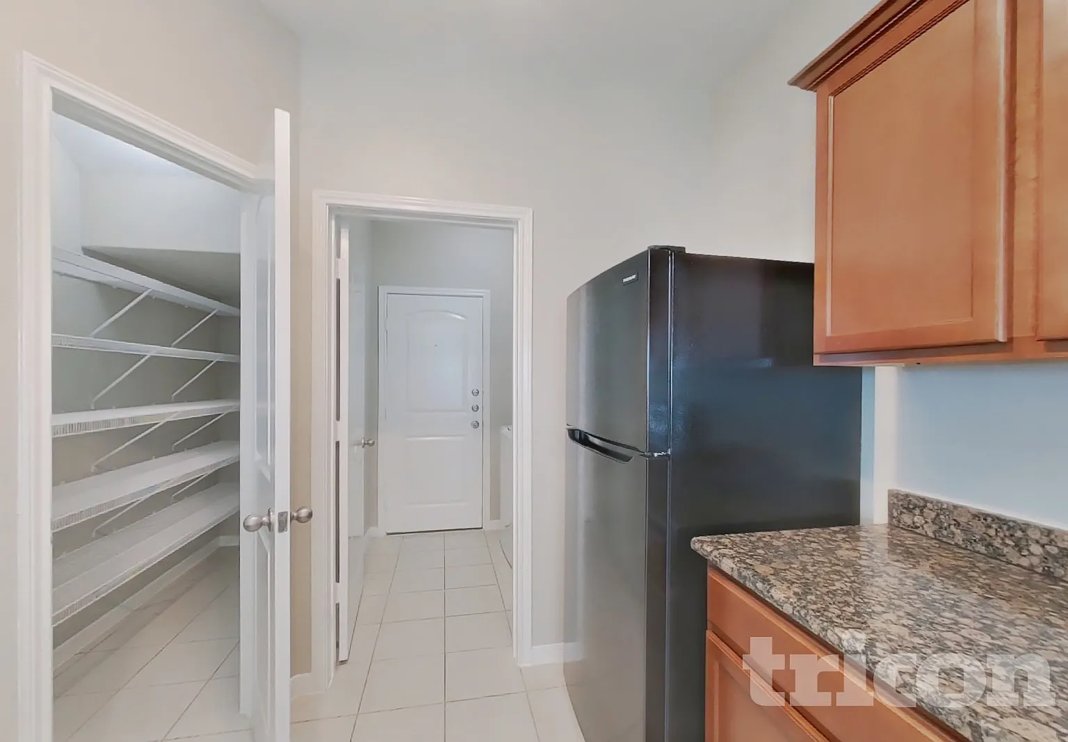 692 Totem Trail Drive La Marque TX — Photo 4