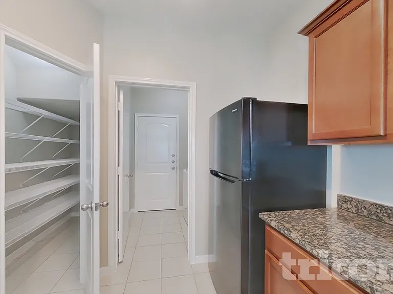 692 Totem Trail Dr — Photo 4