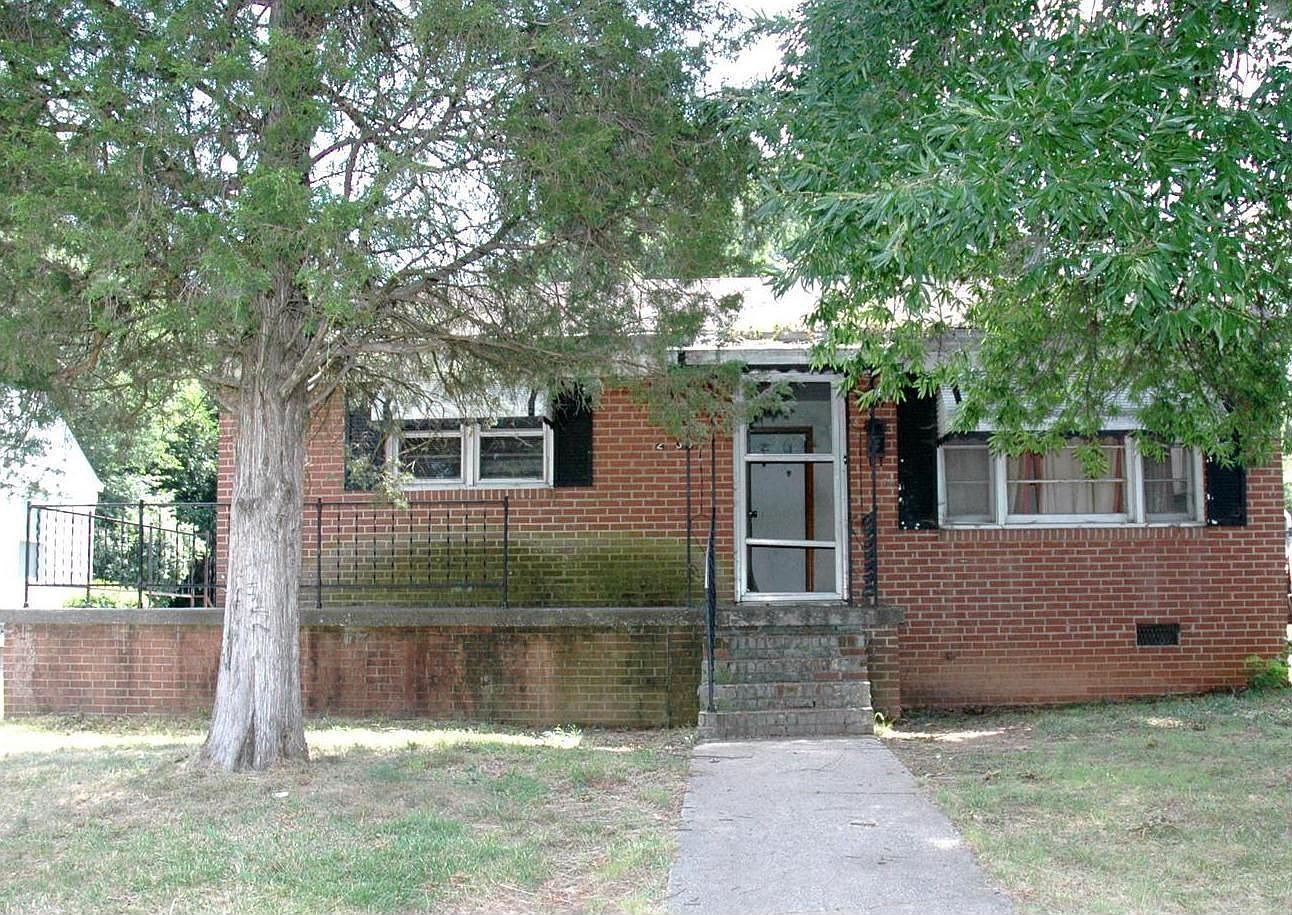 2935 Gilmer Ave, Winston Salem, NC 27105 Zillow