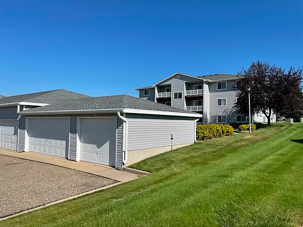 Terrace Pointe Apartments Bismarck ND