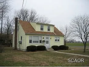 416 Conwell St photo 1