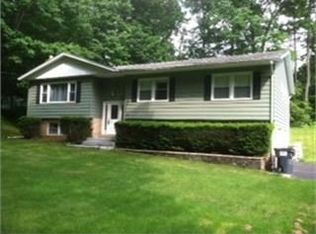 212 Harry Wells Rd, Saugerties, NY 12477