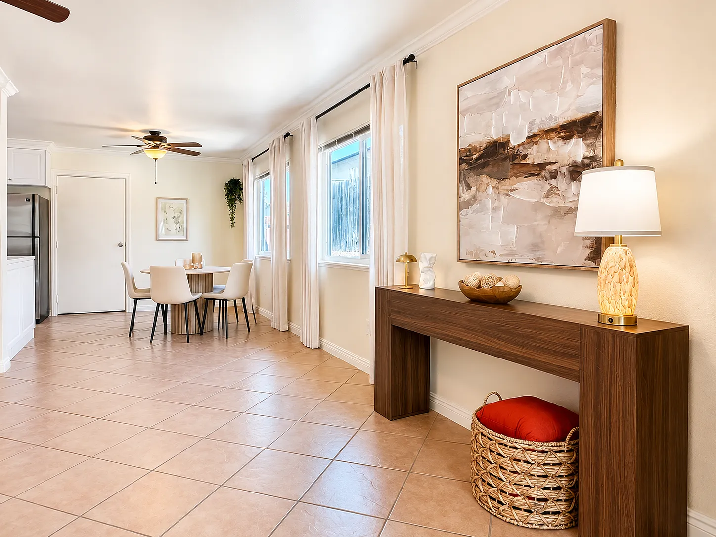 4 bed, 1840 sqft, $5,400 — Photo 4