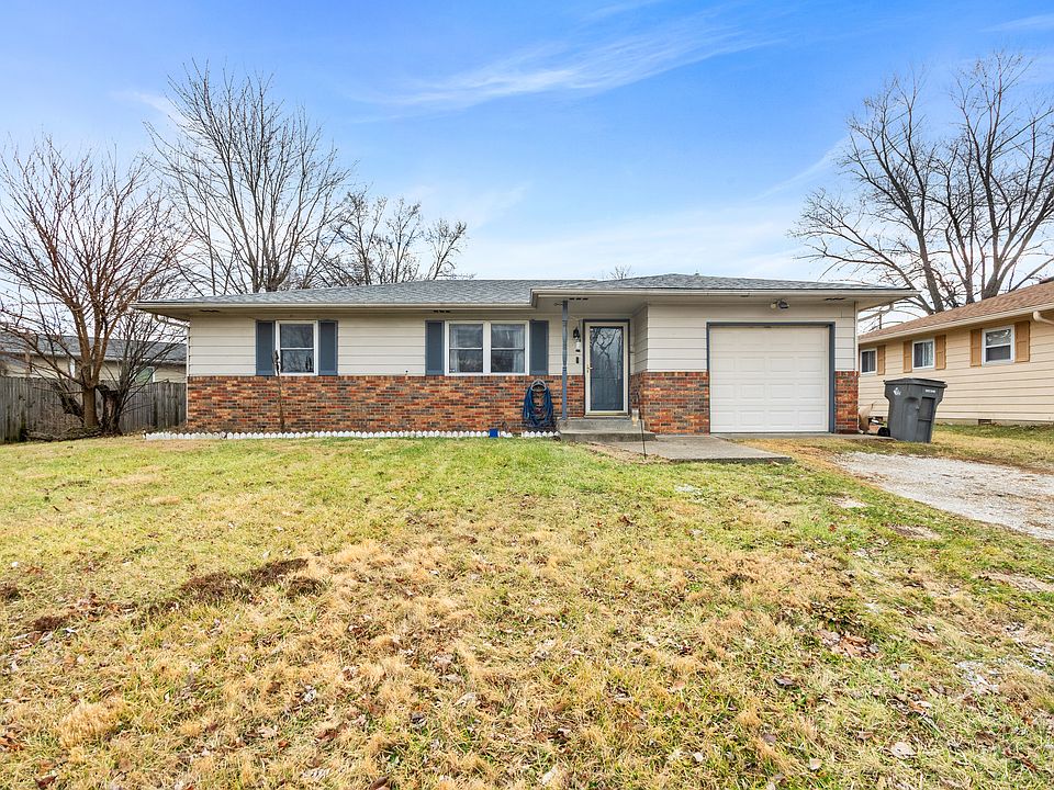1st image of 3605 Redwood Dr