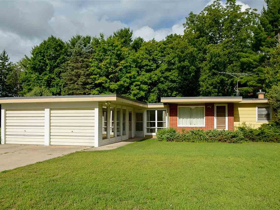 1st image of 3479 Veterans Dr