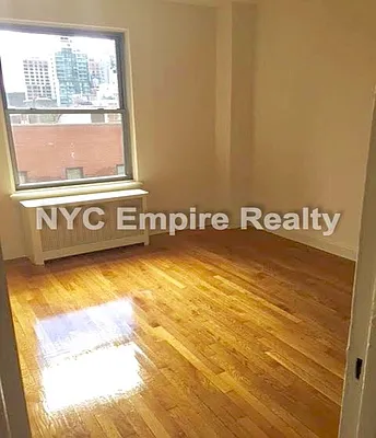 Rented by NYC Empire Realty Inc | media 30
