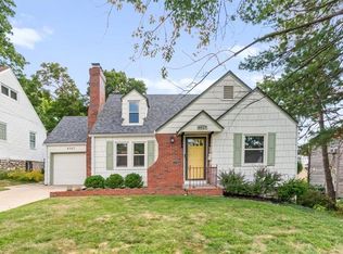 4827 Terrace St, Kansas City, MO 64112