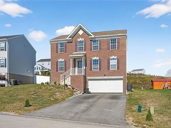 2nd image of 555 Gardenia Dr