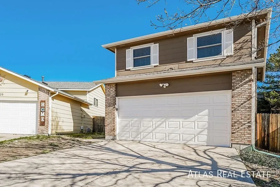Coming Soon! || Beautiful 4 Bedroom 3 Bathroom Home With Ac!! — Photo 3