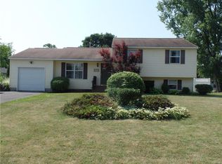 113 Trotters Rdg, Camillus, NY 13031