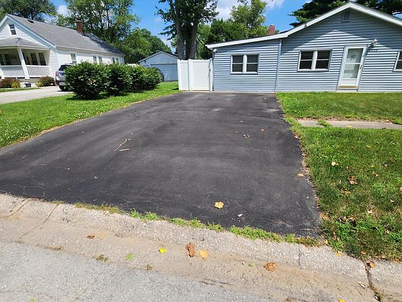 2nd image of 4920 E 27th Ave