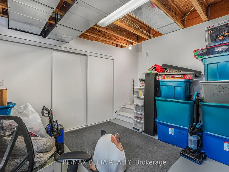 786 Lawrence St — Photo 16