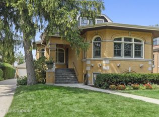 1217 N Grove Ave, Oak Park, IL 60302
