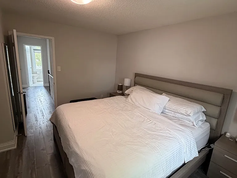 118 Athabaska Rd — Photo 16