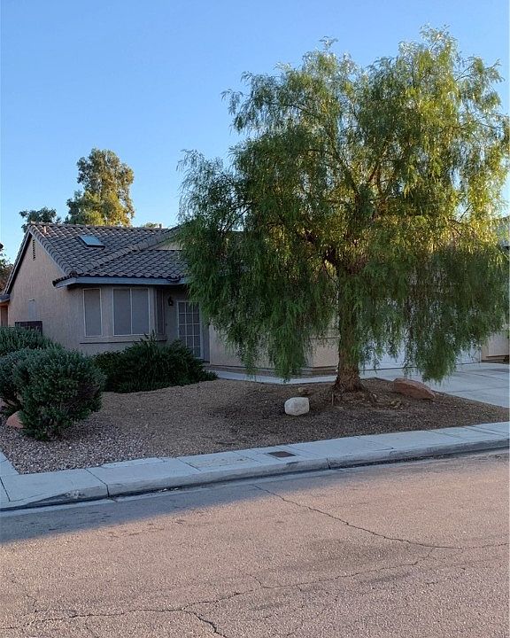 1st image of 263 Gray Granite Ave