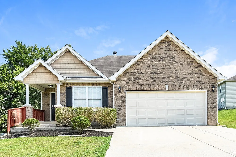 3 bed, 2.0 bath, 1497 sqft, $2,025 — Photo 1