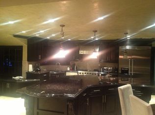 15749 Hesby St, Encino, CA 91436