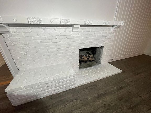 Living room Fireplace
