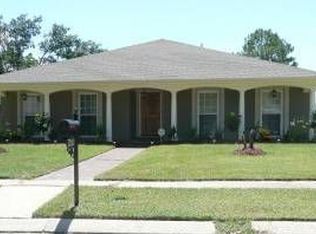 7230 Lake Barrington Dr, New Orleans, LA 70128