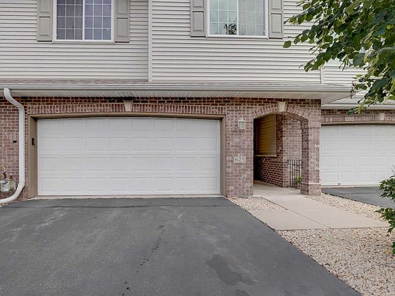 3rd image of 625 Crane Creek Ln