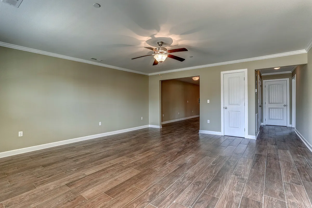 Building Photo - Bailey Springs Manor