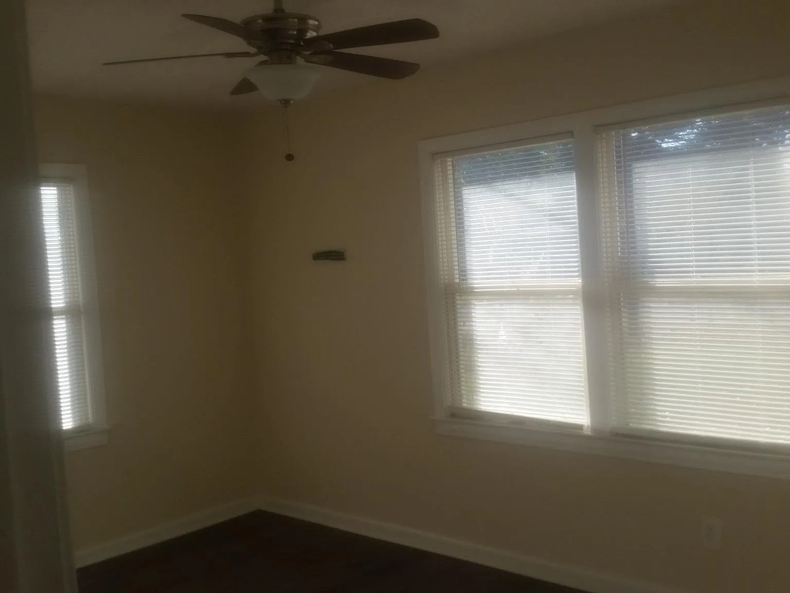 3 bed, 1370 sqft, $1,600 — Photo 2