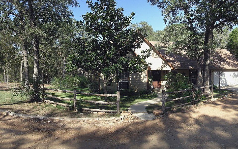 1st image of 215 Campfire Way