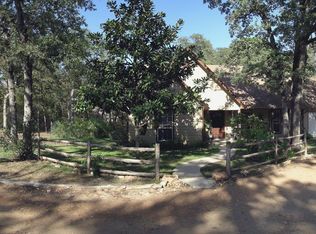 215 Campfire Way, Smithville, TX 78957