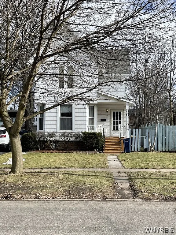 85 Vine St photo 1