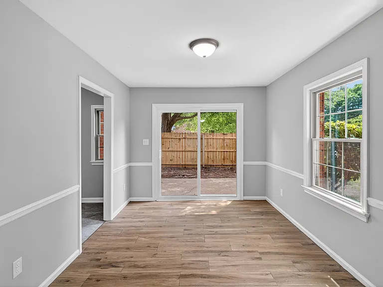399 Circuit Ln #F — Photo 8