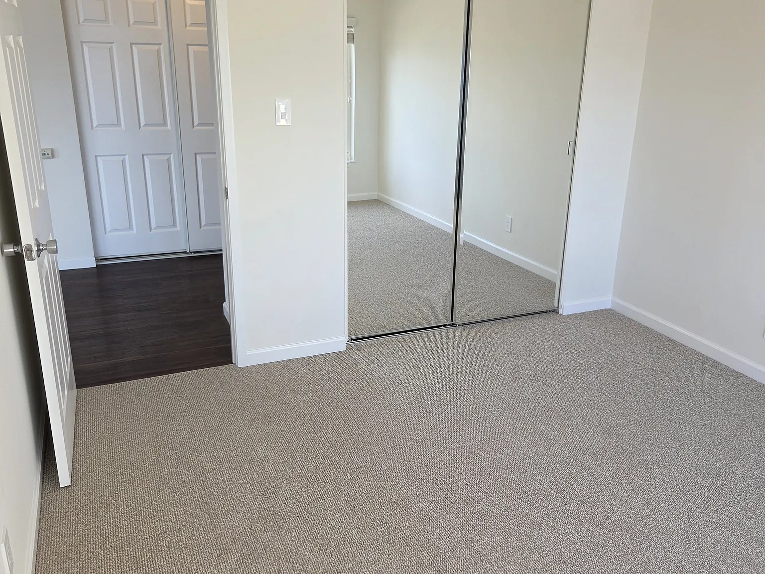 1 bed, 580 sqft, $4,295 — Photo 4