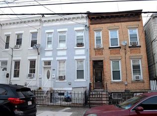 316 70th St #A, Guttenberg, NJ 07093