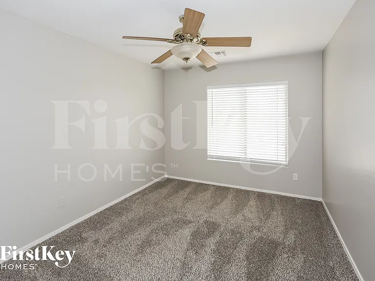 17458 W Hilton Ave — Photo 11