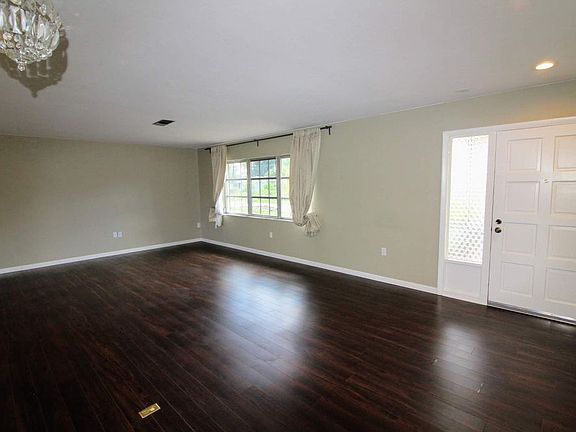 3rd image of 2220 Bal Harbour Dr