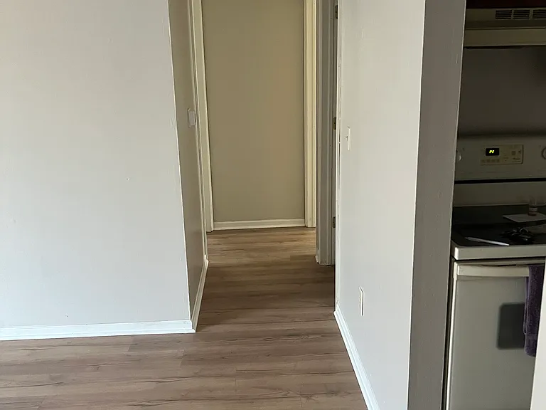 3433 Spanish Villa Dr — Photo 2