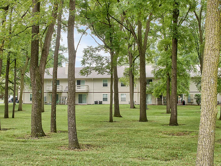 Village Green — Photo 18