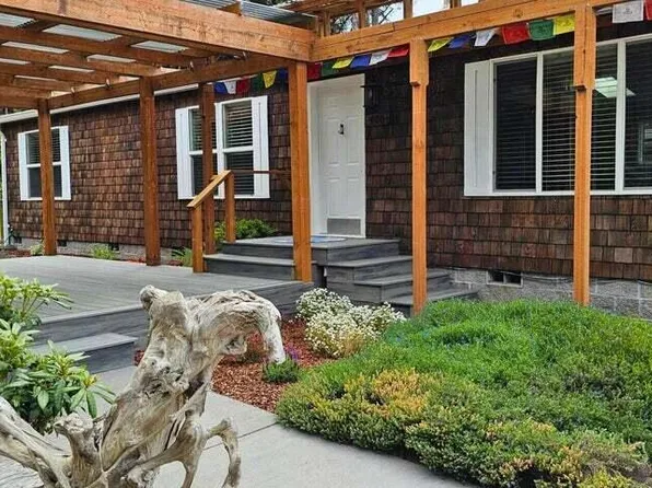 400 Coolidge Ln, Yachats, OR 97498
