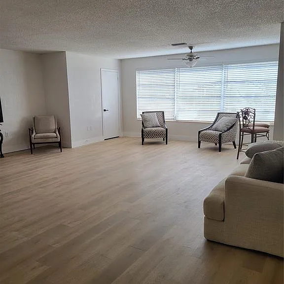 5521 80th St N #312 — Photo 3