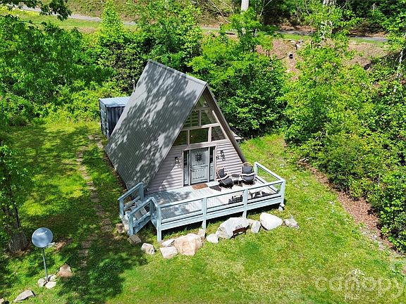 2nd image of 820 Shuler Lake Rd