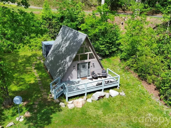 820 Shuler Lake Rd, Robbinsville, NC 28771