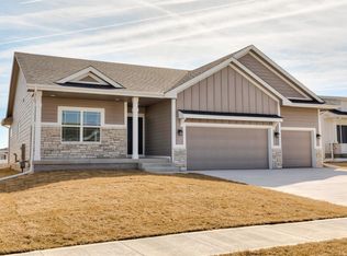 1029 Westridge St SW, Bondurant, IA 50035