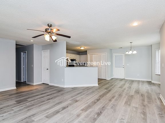 2nd image of 404 Winslow Way