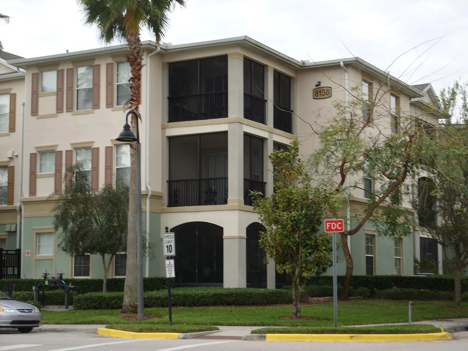3 bed, 1442 sqft, $2,250 — Photo 3